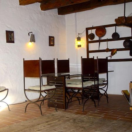 La Casa Altrui- Camere E Zona Relax Con Giardino Коредо Экстерьер фото