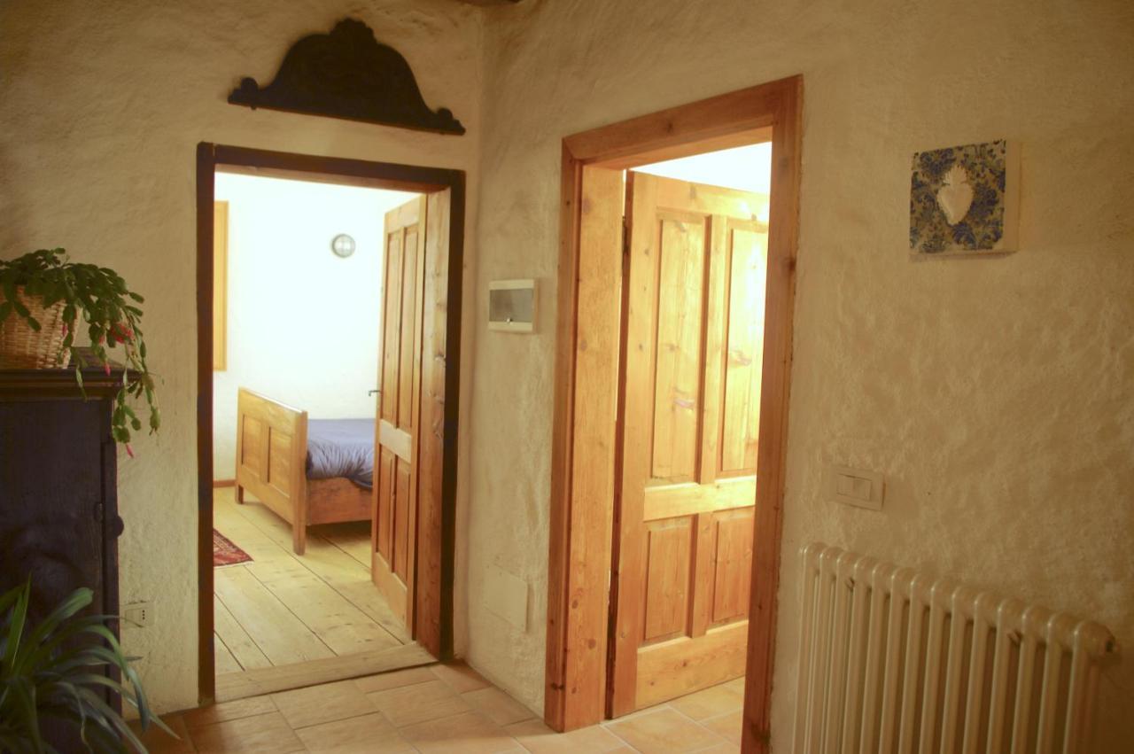 La Casa Altrui- Camere E Zona Relax Con Giardino Коредо Экстерьер фото